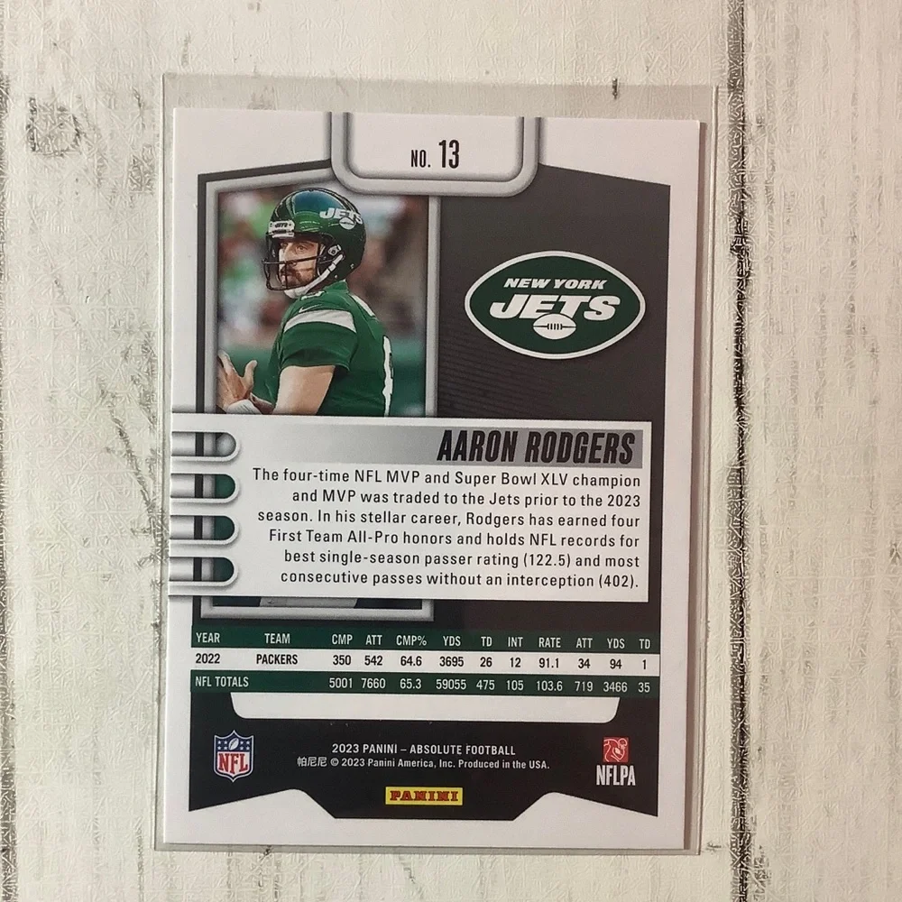 2023 Panini Absolute Aaron Rodgers Green Parallel #13 Football Card